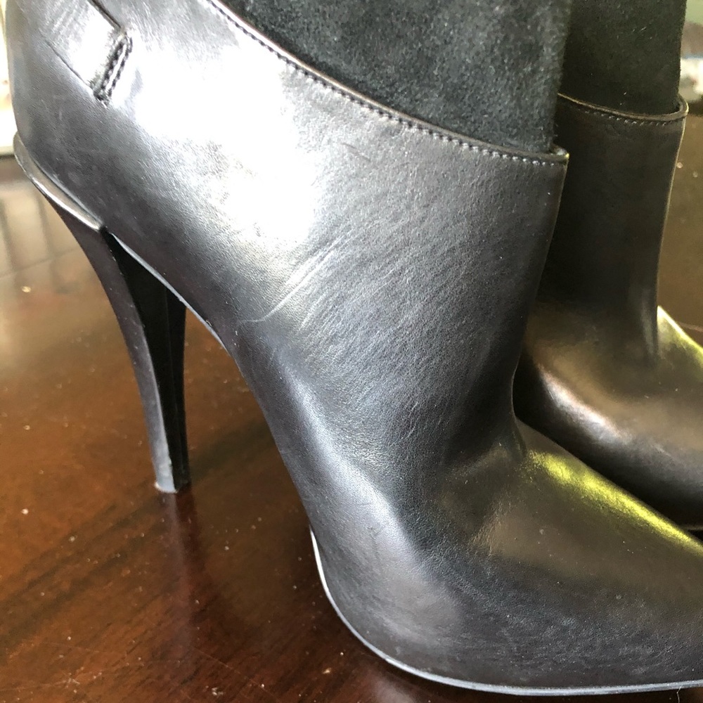 Kenneth Cole Booties 🖤 - Picture 14 of 16